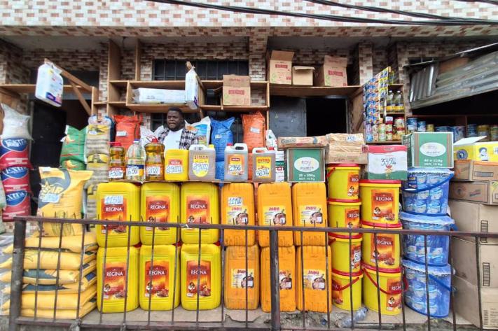 Baisse des prix de certains produits à Kinshasa grâce au raffermissement du franc congolais