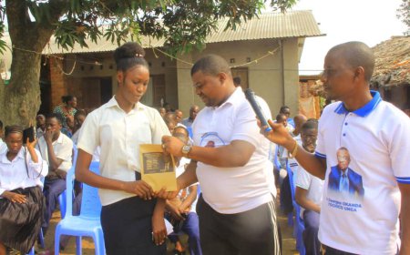 À Kindu, 50 orphelins finalistes bénéficient d’un soutien financier pour l’Examen d’État