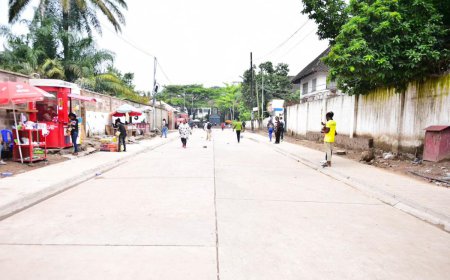 Kinshasa : plus de 60 kilomètres de routes ont déjà été construits en béton armé (Hôtel de ville)