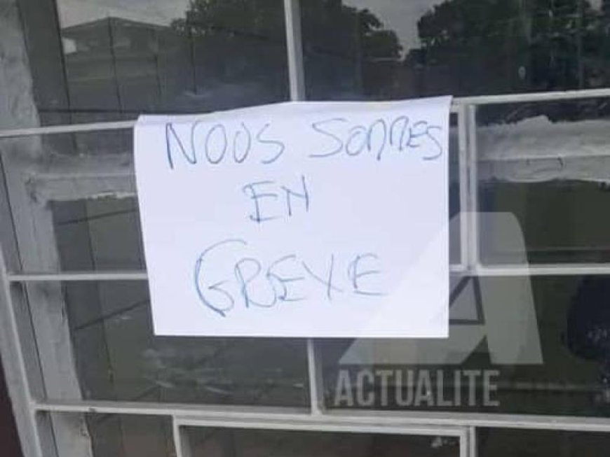 Tshopo 2 : les enseignants déplorent le manque de prise en charge médicale malgré les cotisations mensuelles obligatoires et annoncent un préavis de grève