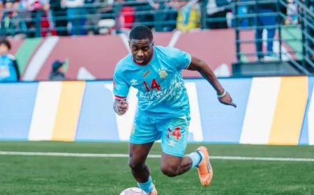 CAN 2025: "Le fait de jouer en Premier League m'a fait grandir également et c'est ce que j'essaie de passer à mes coéquipiers" (Noah Sadiki)