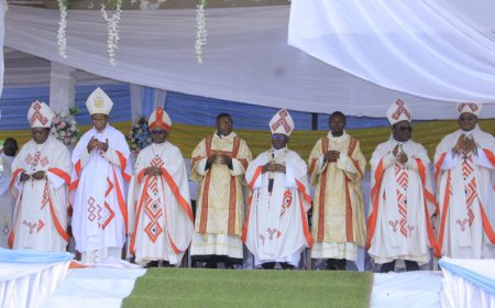 Augustin Kabuya s’attaque encore à l’Église catholique et l’accuse de vouloir pousser le régime à la faute pour se victimiser qualifiant "d’agitations" les propos de Mgr Fulgence Muteba