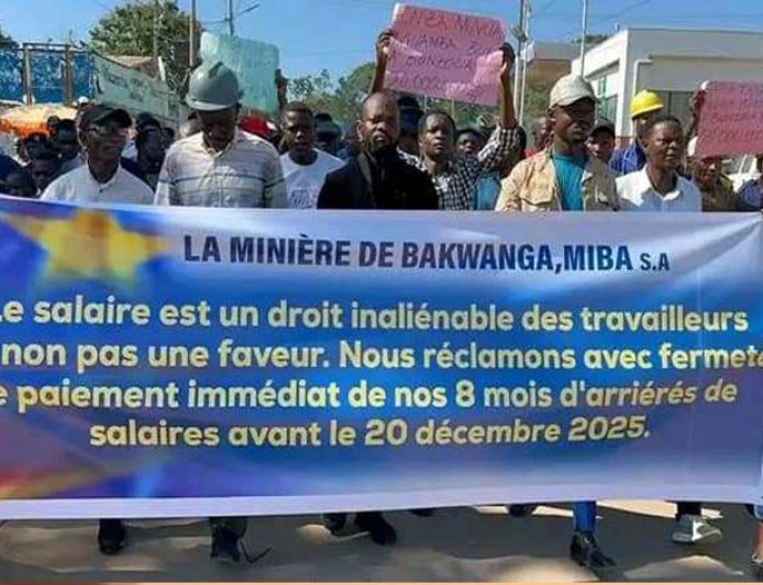 Kasaï-Oriental : des agents et enfants de la MIBA réclament 8 mois d’arriérés de salaire à Mbuji-Mayi