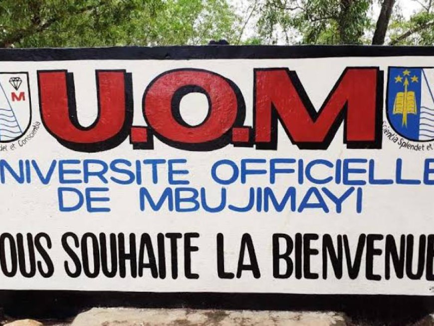 Kasaï-Oriental : 44 étudiants en médecine exclus pour fraude et corruption à l’Université officielle de Mbuji-Mayi