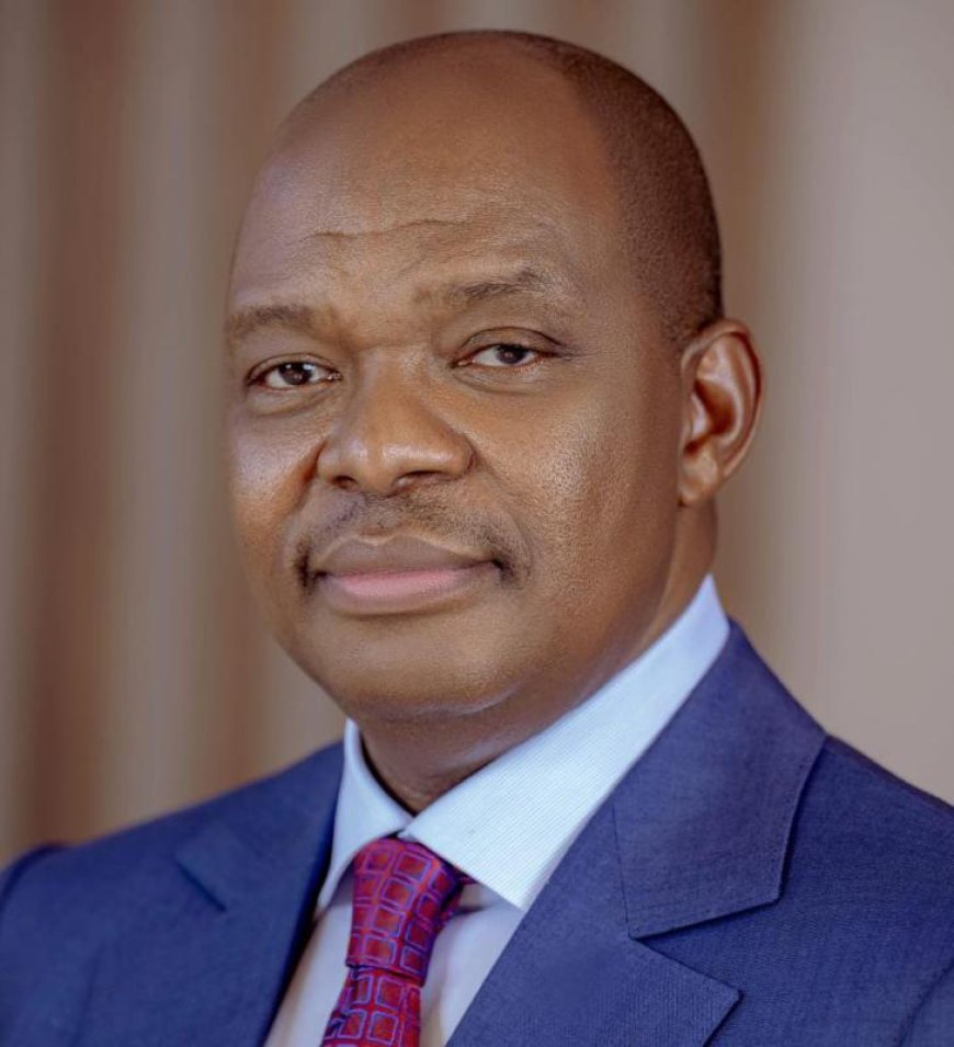 Festivités de fin d'année : Le sénateur Taupin Kabongo rend hommage aux FARDC et Wazalendo, et appelle la population à croire en la détermination du chef de l'État à redresser la RDC