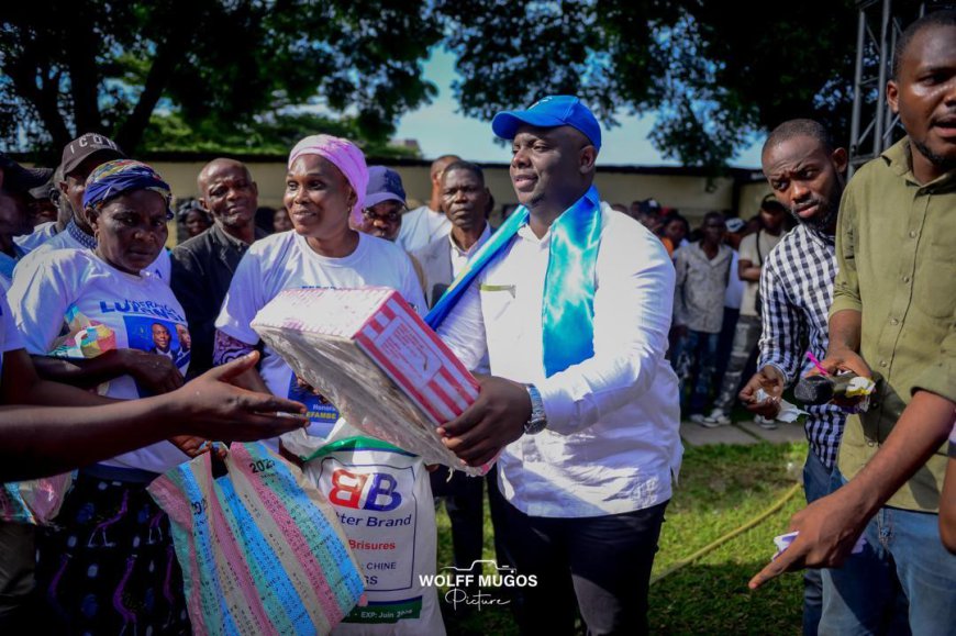 Kinshasa : Le député John Efambe assiste des veuves des militaires et les appelle à soutenir le chef de l’État face à l'agression rwandaise