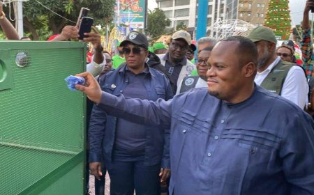 Lutte contre la pollution plastique à Kinshasa : Daniel Bumba lance  l’opération « Zéro déchets à Gombe », initiée par Kintoko