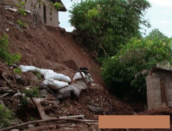 Environ 10 morts après glissement de terrain à Walikale