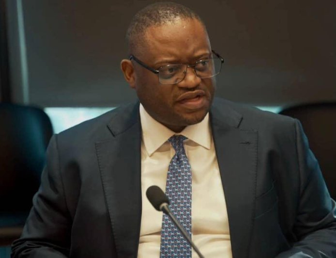 RDC : Doudou Fwamba salue la confirmation de la note souveraine du pays à «B-» par S&P Global Ratings