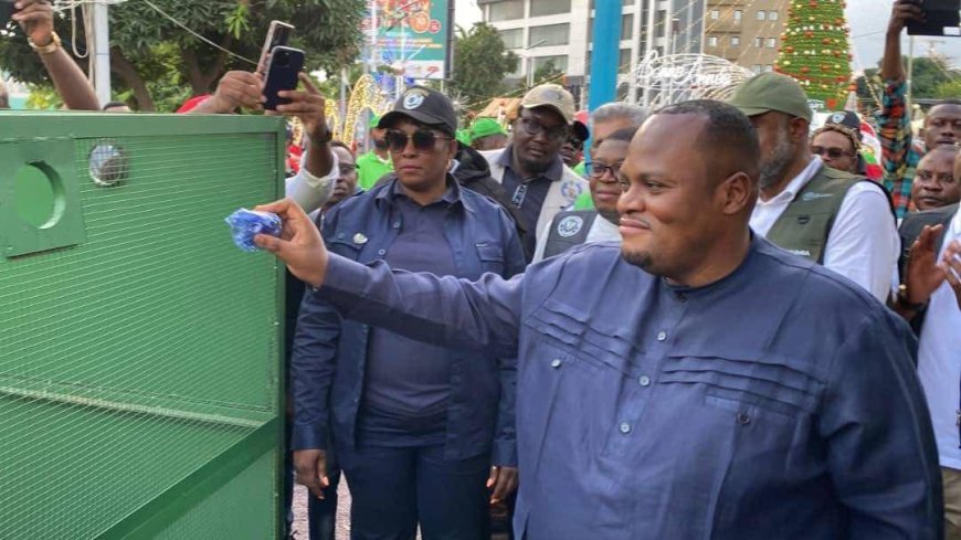 Lutte contre la pollution plastique à Kinshasa : Daniel Bumba lance  l’opération « Zéro déchets à Gombe », initiée par Kintoko