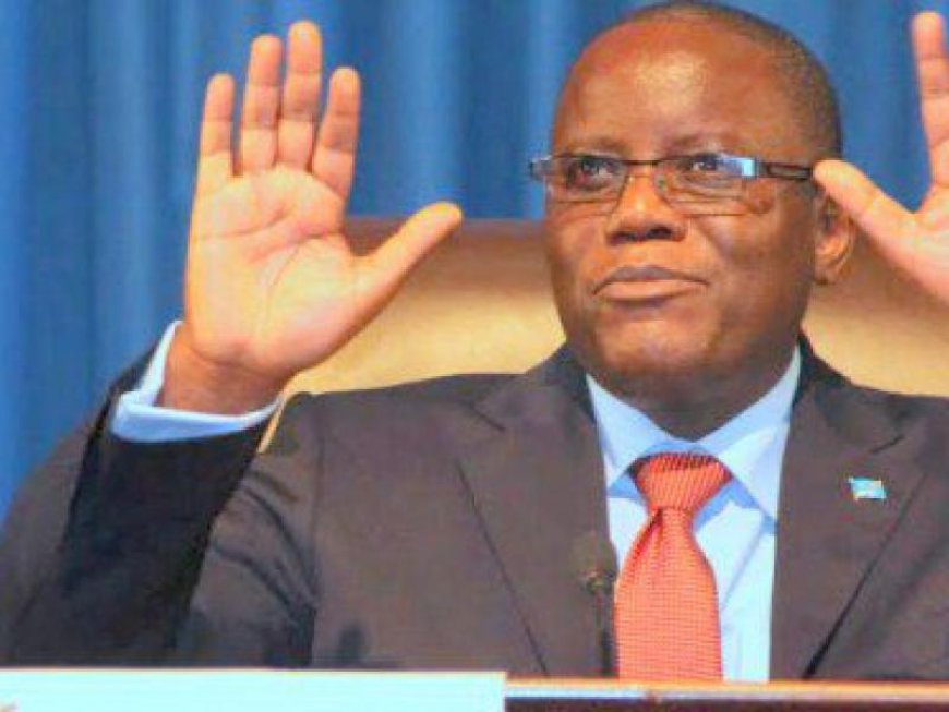 Kinshasa : Joséphine Mbela interpelle sur les garanties procédurales après l’arrestation d’Aubin Minaku